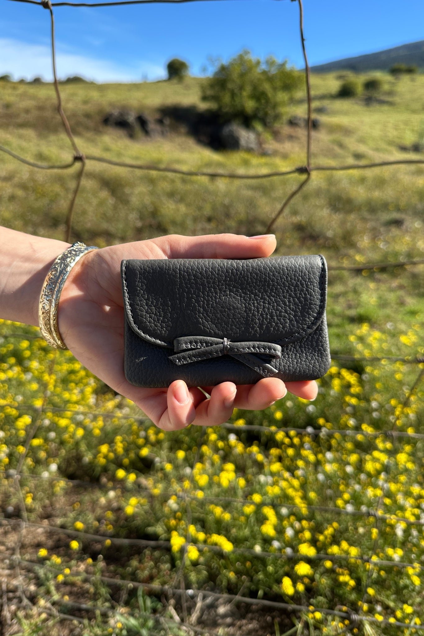 Petite Magnetic Leather Card Case - Image 3